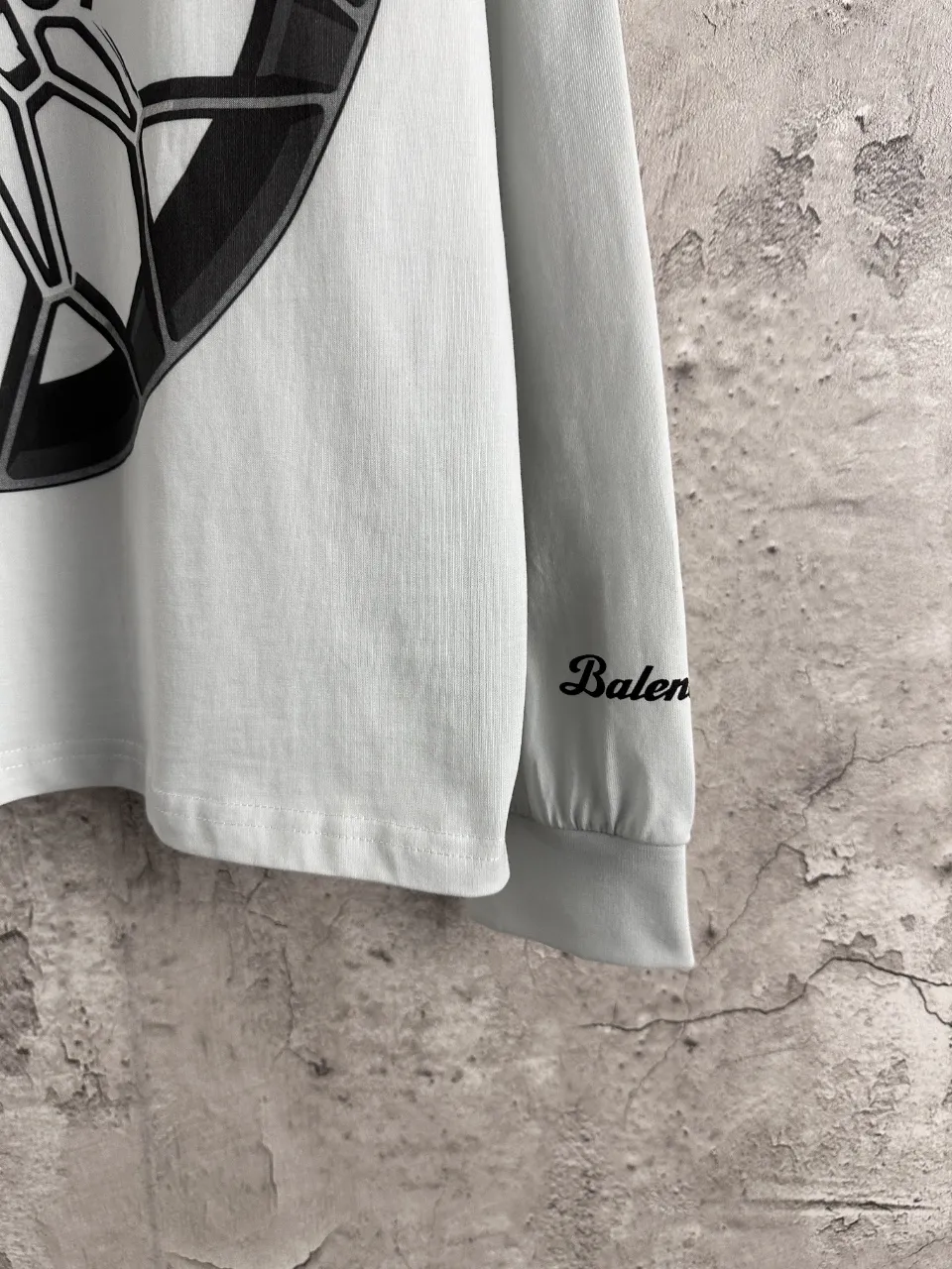 Balenciaga x 💰P125 ：Light Gray Size:xs-l
